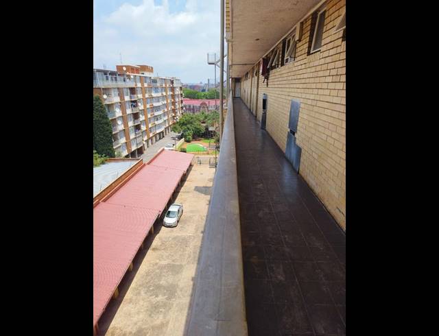 2 BEDROOM APARTMENT FOR SALE IN MUCKLENEUK